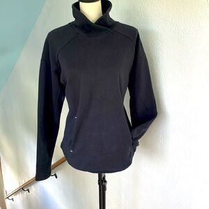 Layer 8 |‎ Black Qwick-Dry Performance Pull-over Athletic Sweatshirt | Size L
